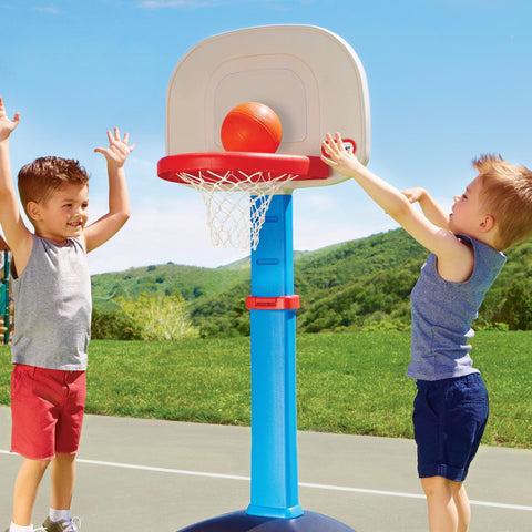 Encourages smaller kids to play independently